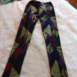 NWT Lularoe Kids L/XL Triangle Pattern Leggings